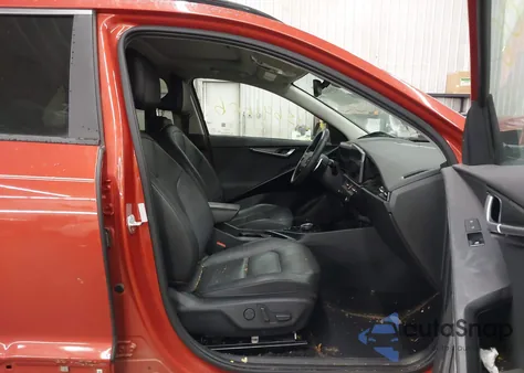 2023 Kia Niro Ev Wave z USA, uszkodzony, nr VIN KNDCT3L13P5034957